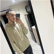 Me llamo Max y tengo 22 años. Nací en Madrid pero me
mudé a Zaragoza en Junio de 2022 donde ahora mismo
vivo solo en mi piso y estoy interesado en un trabajo que
me brinde la oportunidad de aprender, ampliar mis
habilidades y colaborar en proyectos que me